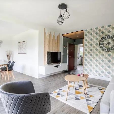 Logement Cosy, Lumineux, Balcon Et Vue Sur Parc