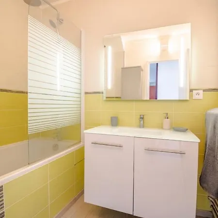 Logement Cosy, Lumineux, Balcon Et Vue Sur Parc Tours